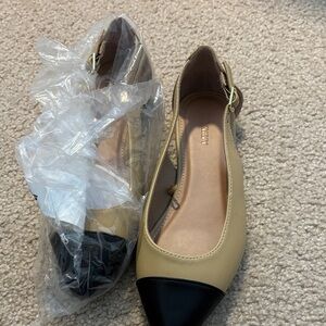 NWT. Never worn. Old Navy Tan and Black Women's Flats. Classic Chanel style